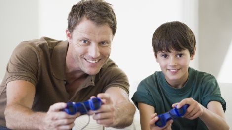 ¿Legislar videojuegos o educar a los padres?